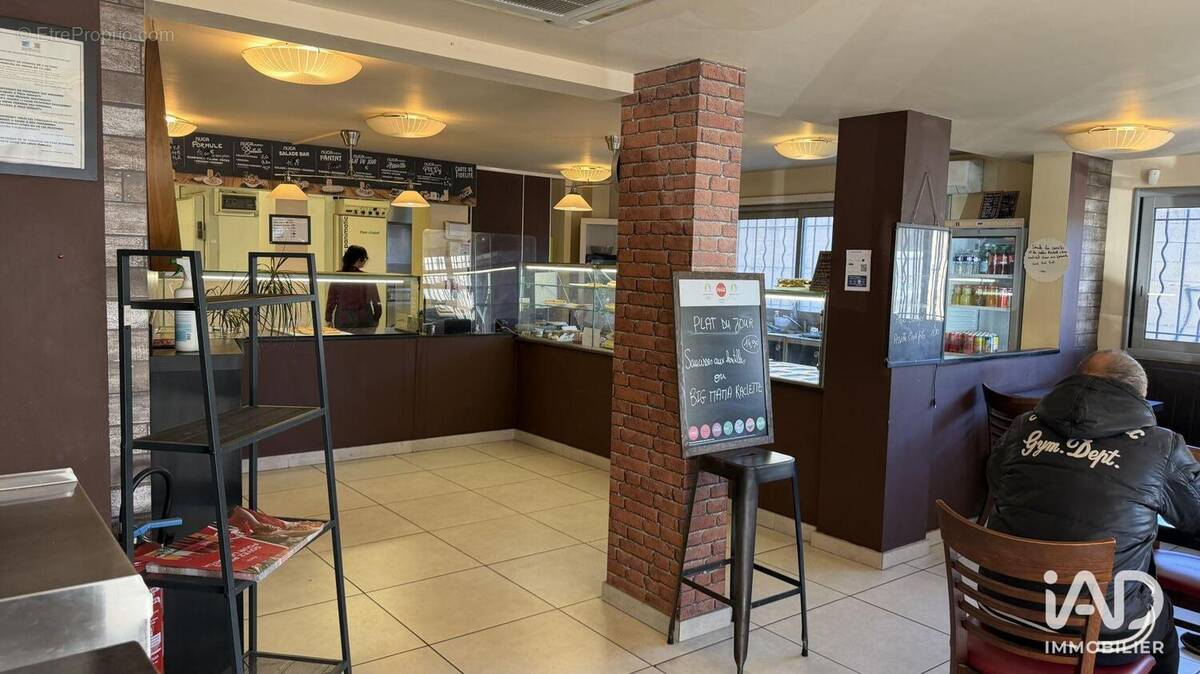 Photo 1 - Commerce à LA PENNE-SUR-HUVEAUNE