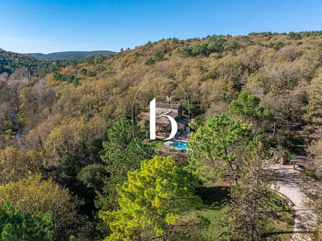 Maison à GOUDARGUES