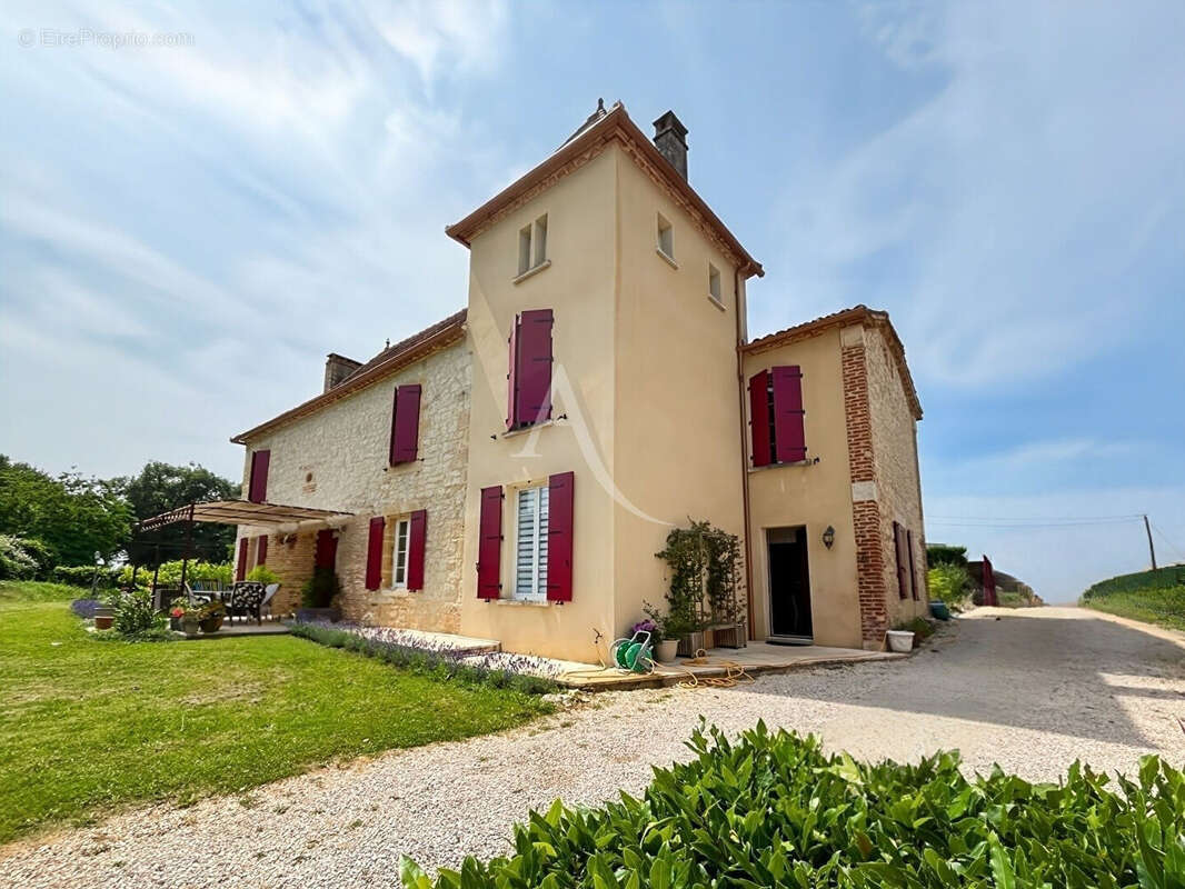 Maison à PRAYSSAC