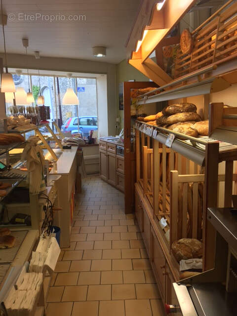 Commerce à SAINT-SATUR