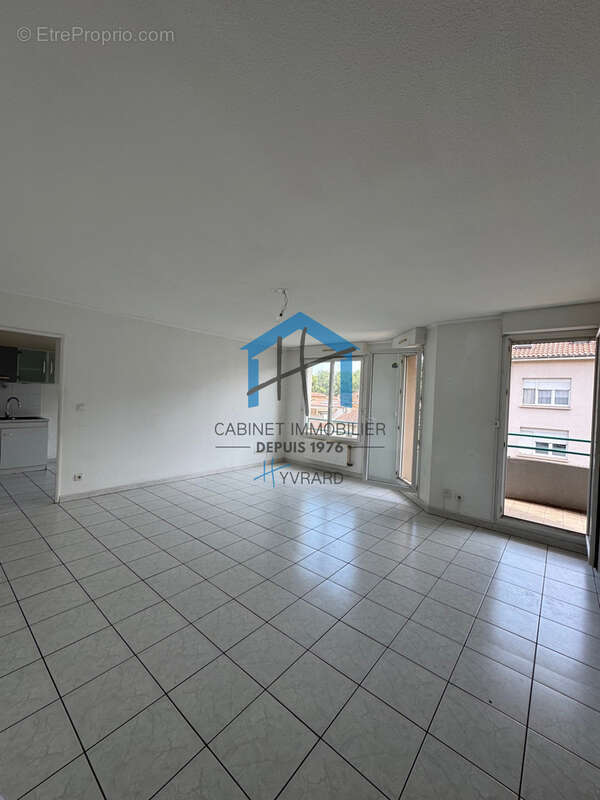 Appartement à DECINES-CHARPIEU
