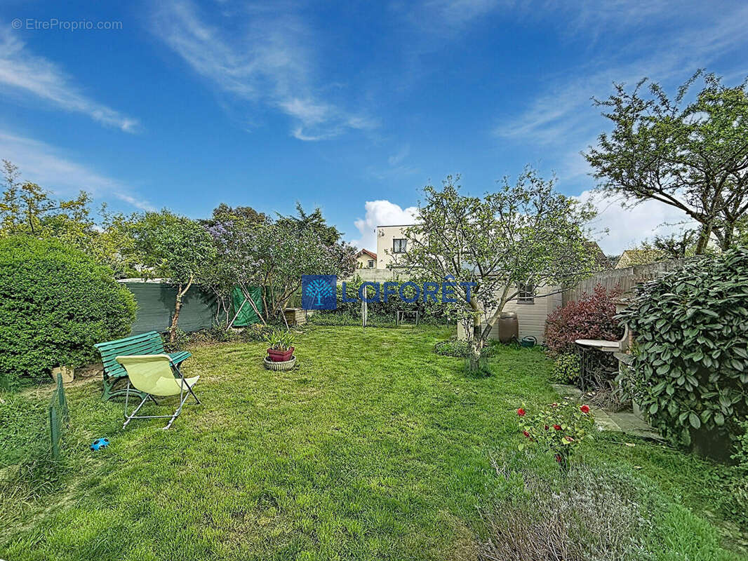 Maison à SAVIGNY-SUR-ORGE