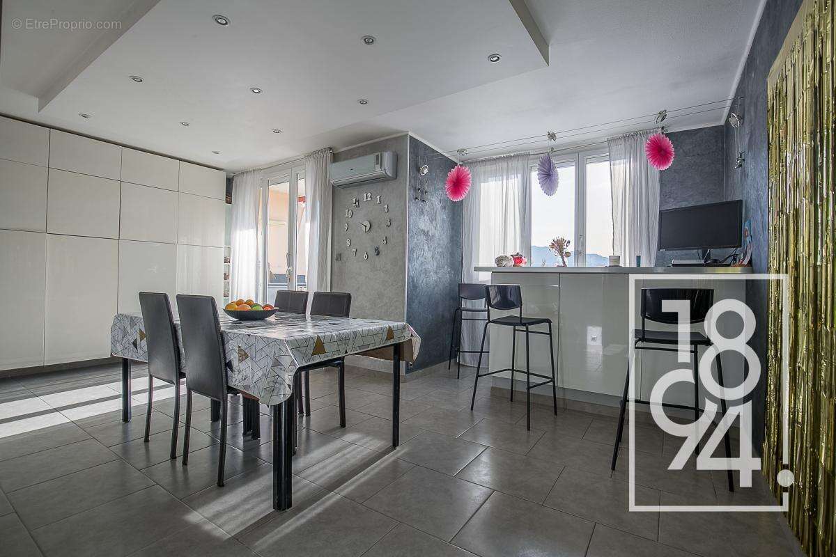 Appartement à MARSEILLE-11E