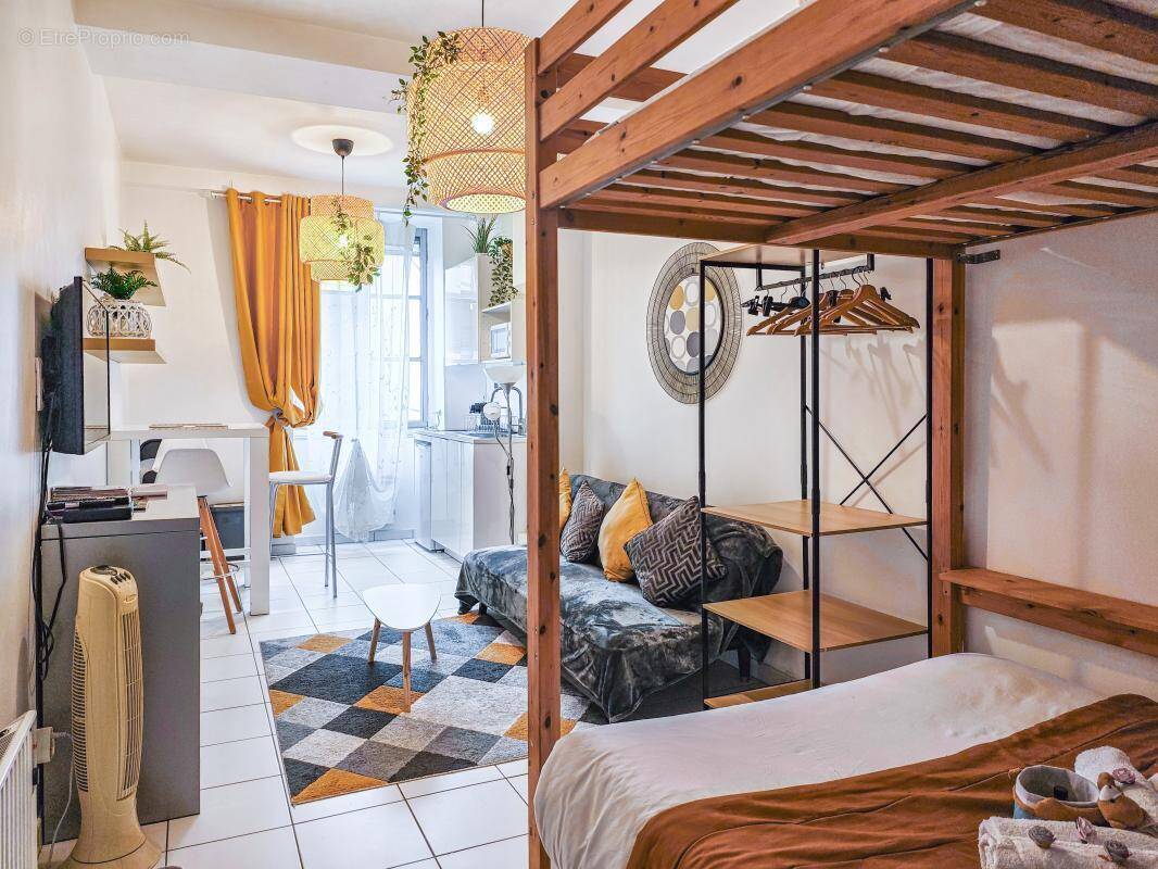 Appartement à LYON-9E