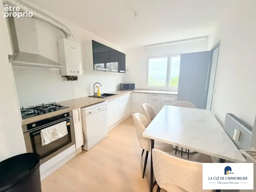 Appartement 4 pièces 70 m² à vendre à Quimper (29000) - photo 2