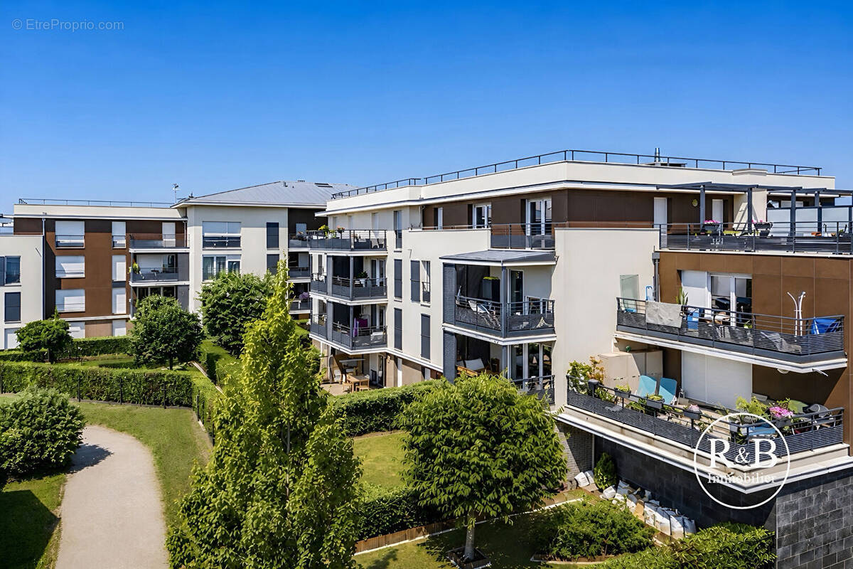 Appartement à VILLEPREUX