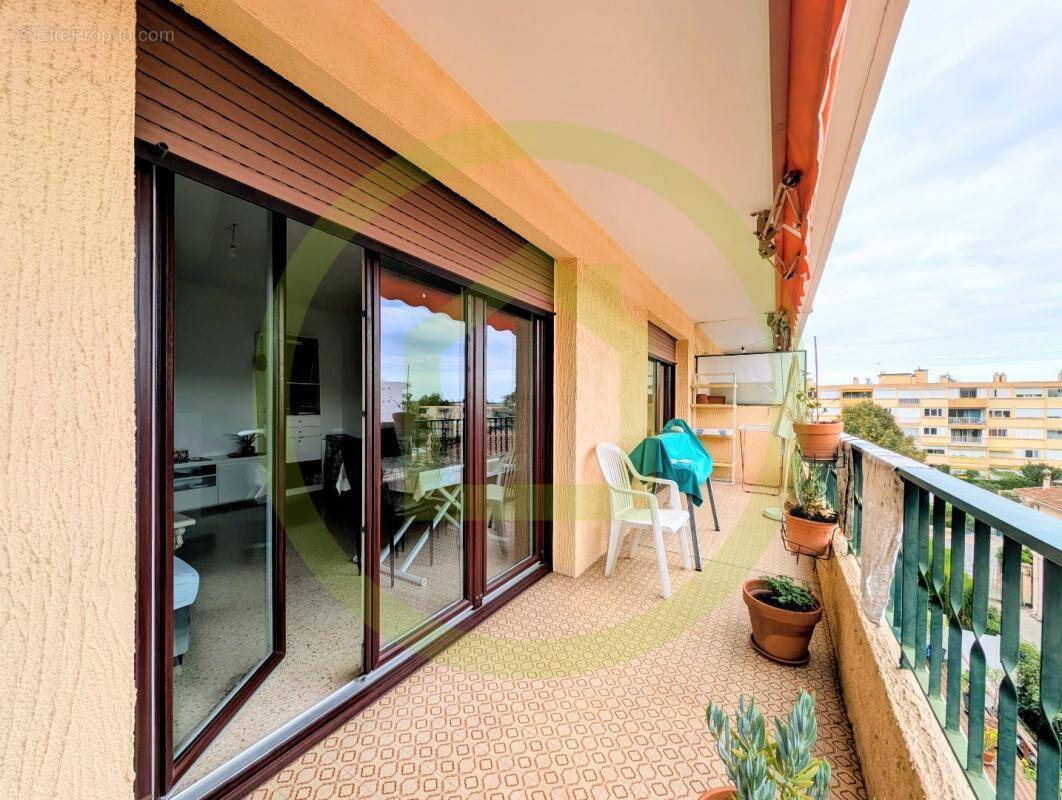 Appartement à MANDELIEU-LA-NAPOULE