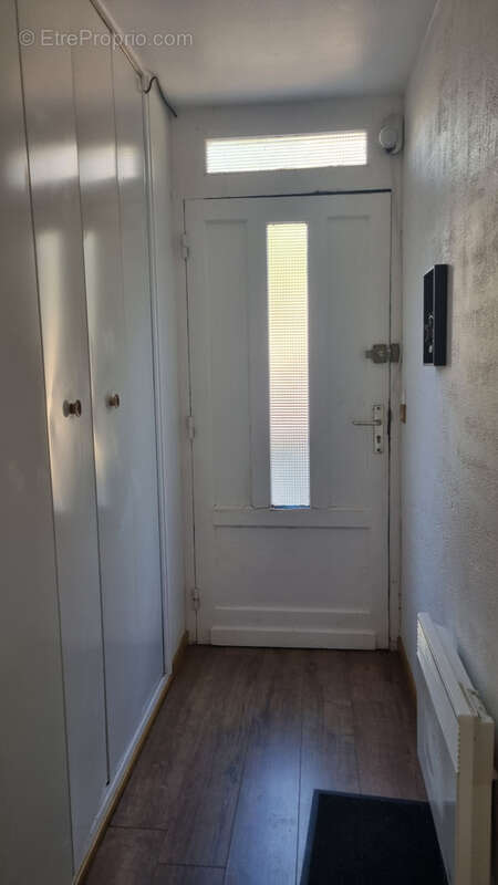 Appartement à LAMALOU-LES-BAINS