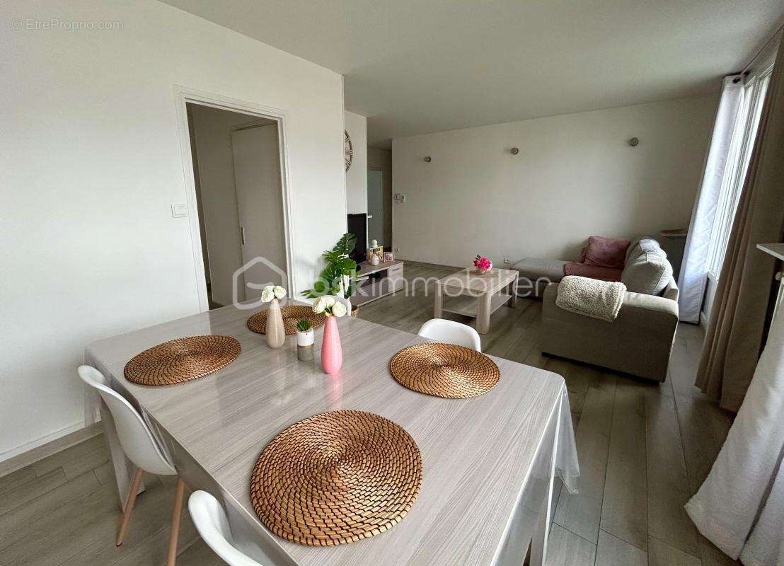 Appartement à LE PONT-DE-CLAIX
