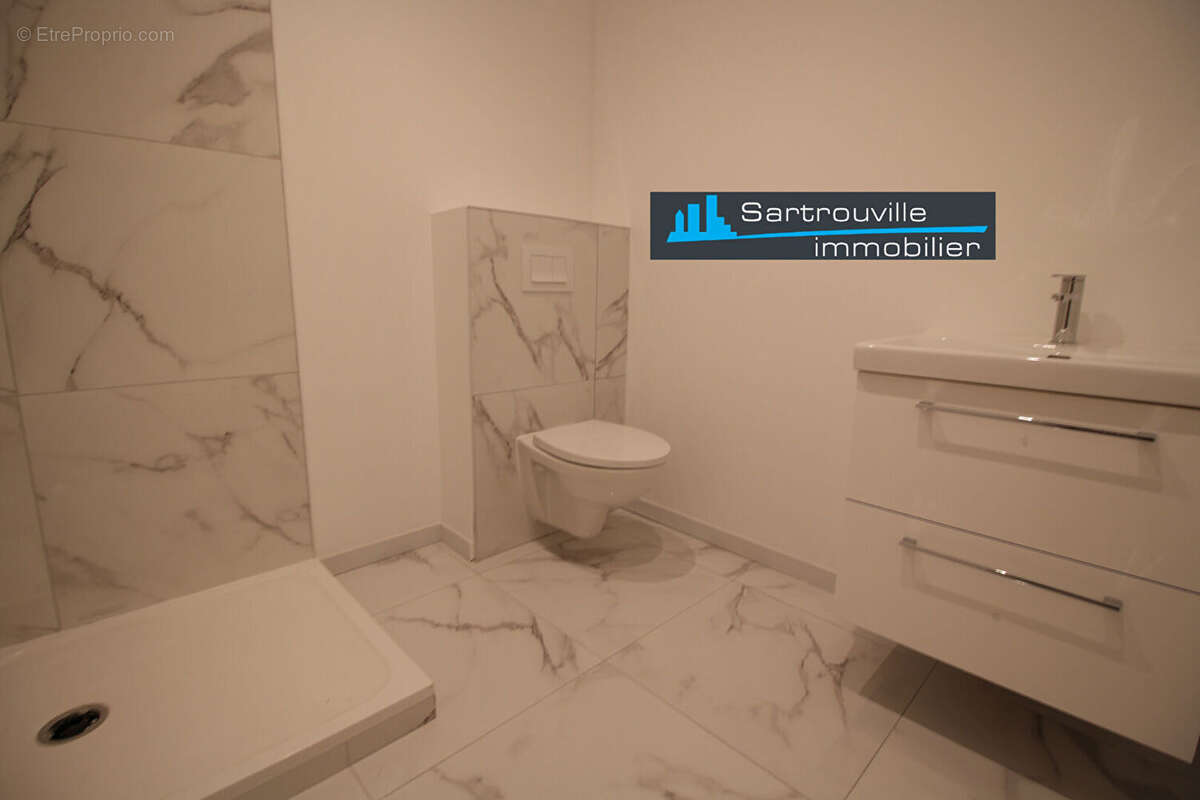 Maison à SARTROUVILLE