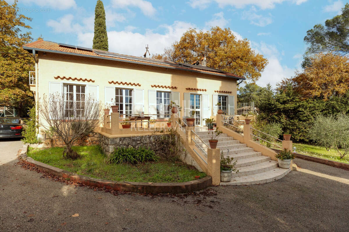 Maison à PEYMEINADE