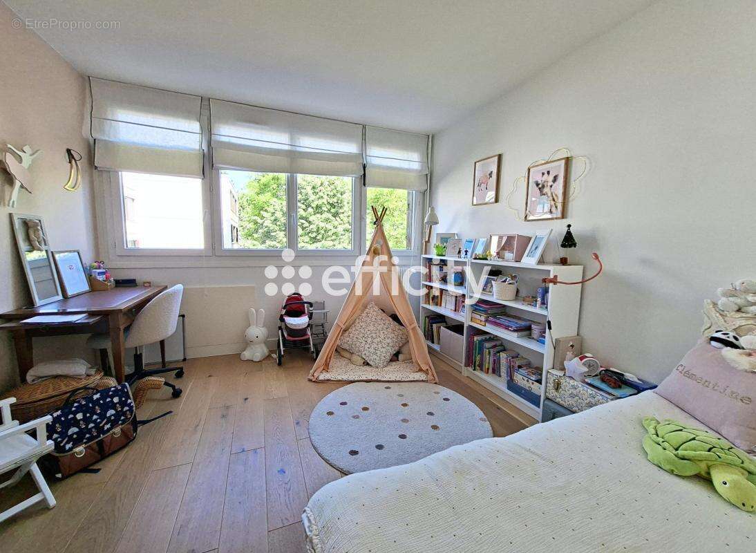 Appartement à GARCHES