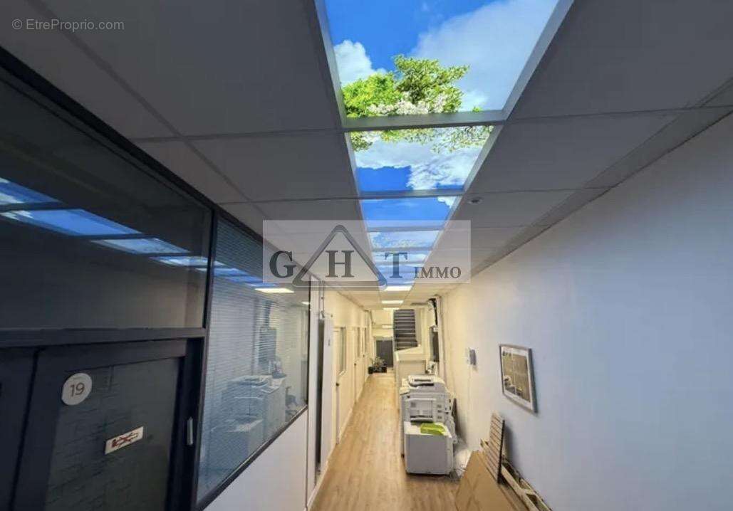 Commerce à MONTREUIL