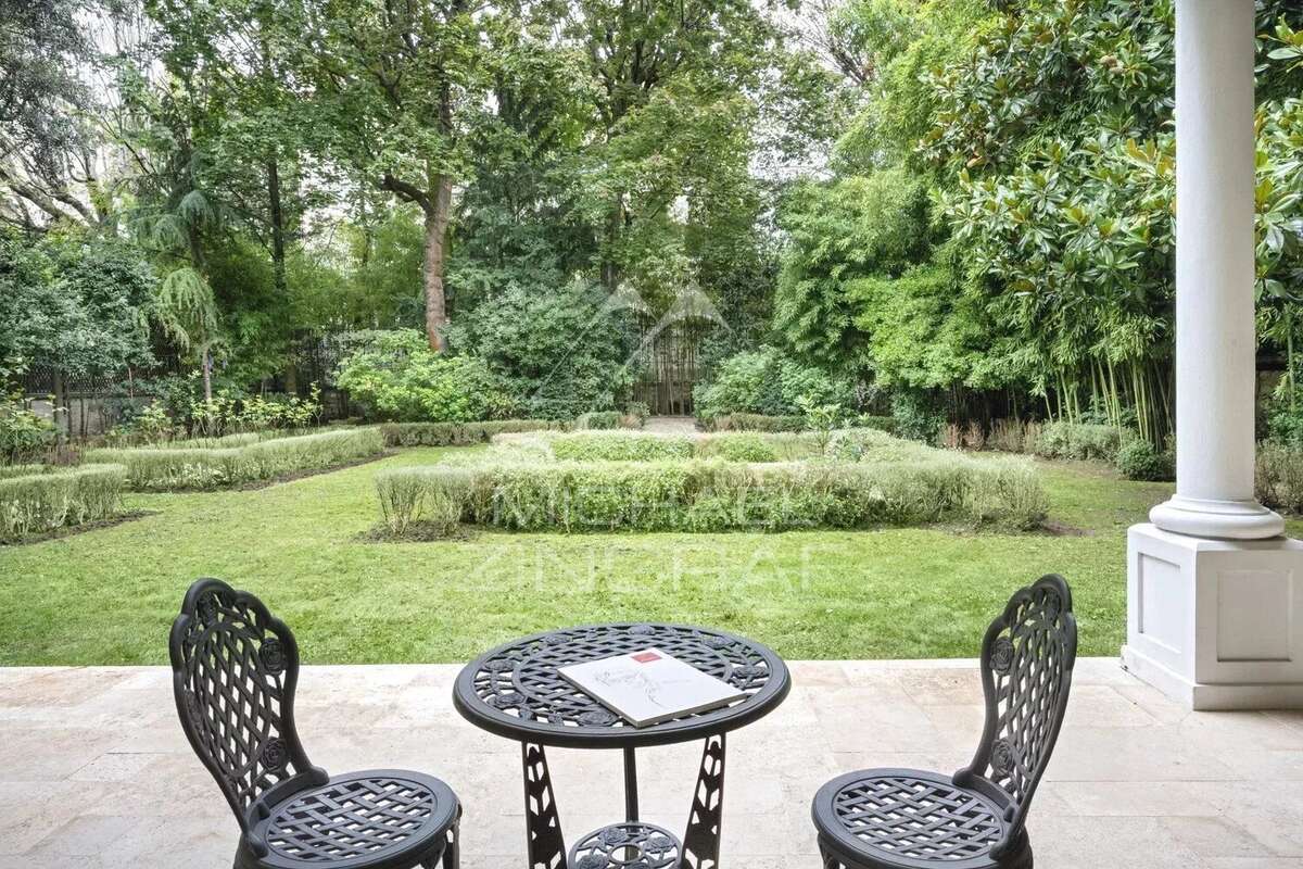 Maison à NEUILLY-SUR-SEINE