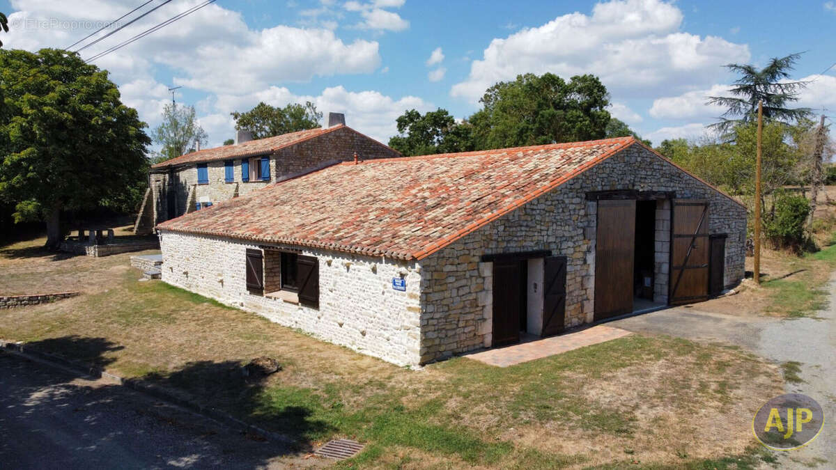 Maison à LA BRETONNIERE-LA-CLAYE