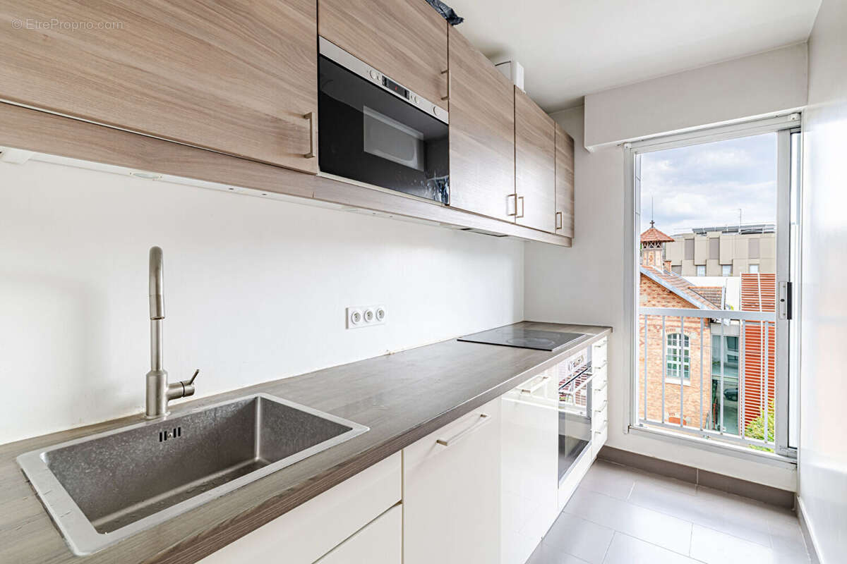 Appartement à PARIS-15E