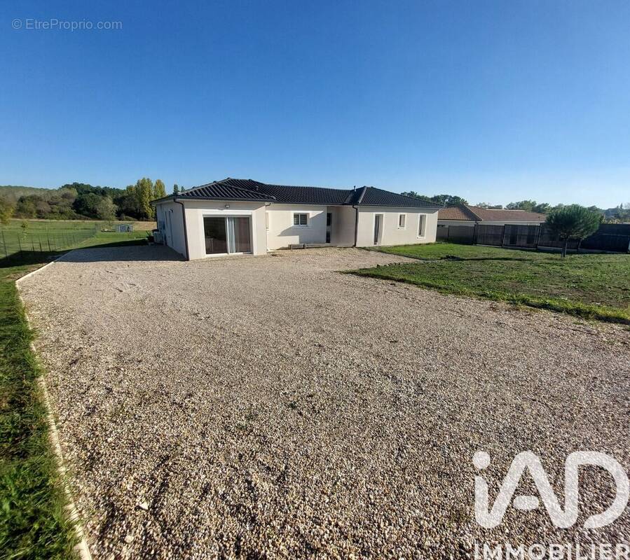 Photo 1 - Maison à FOUGUEYROLLES