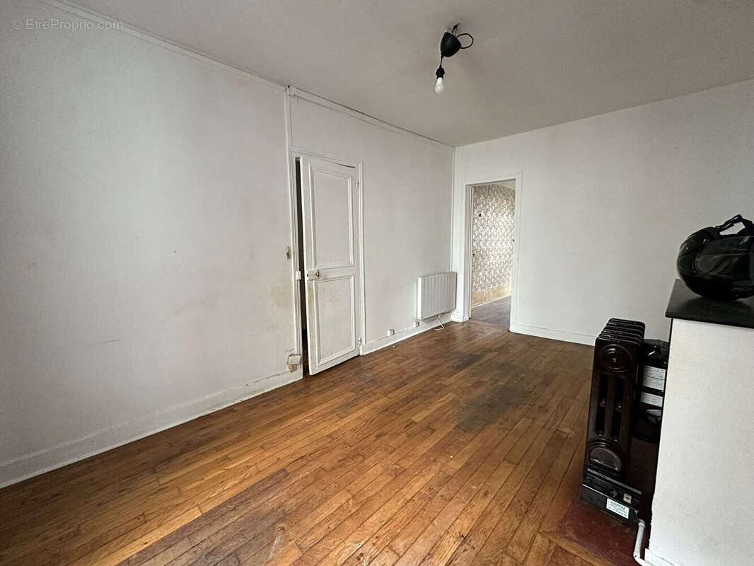 Appartement à PARIS-19E