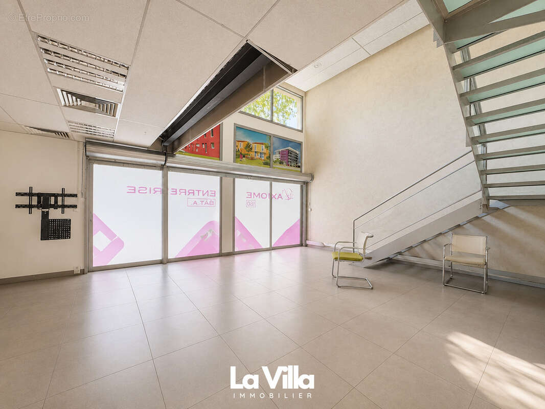 Local commercial Nimes 170 m2 - photo 9