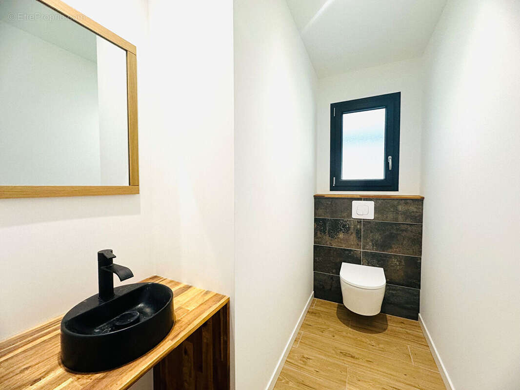 Maison à ONESSE-ET-LAHARIE