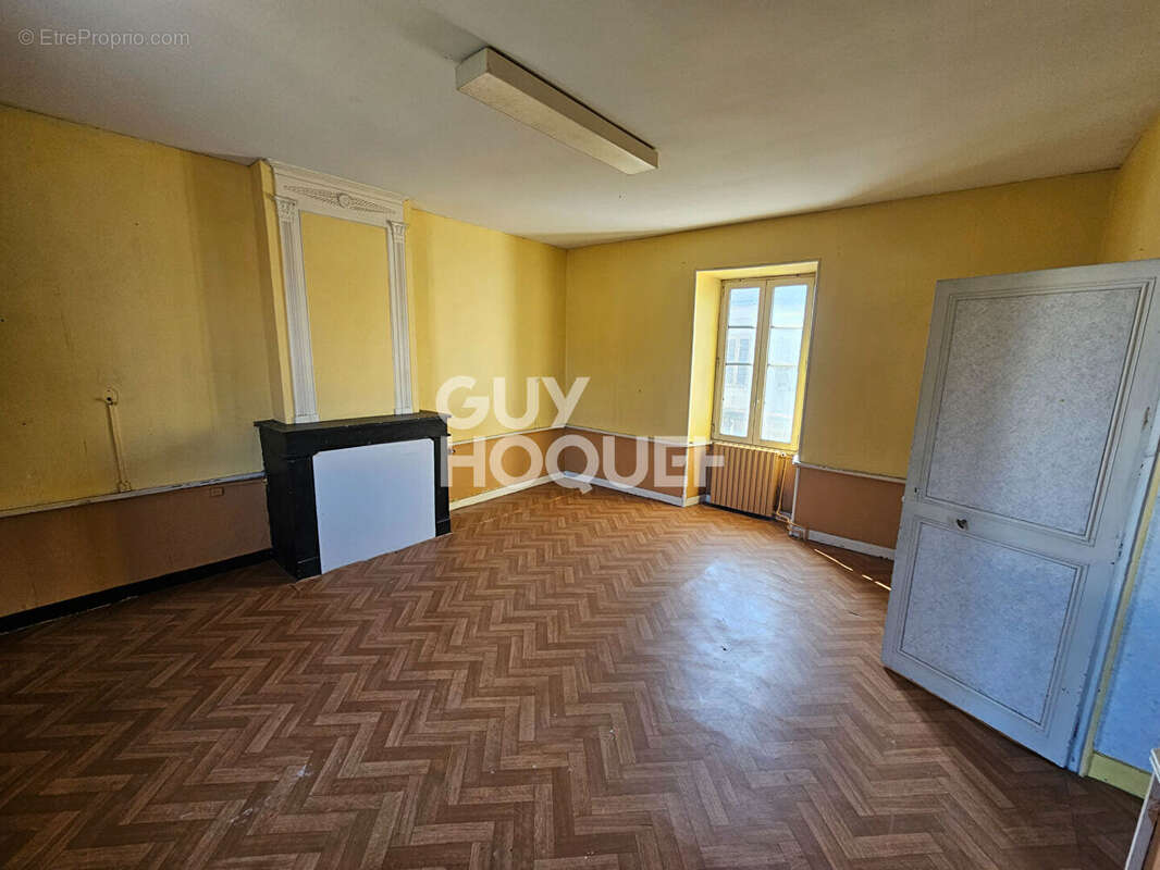 Maison à FONTENAY-LE-COMTE