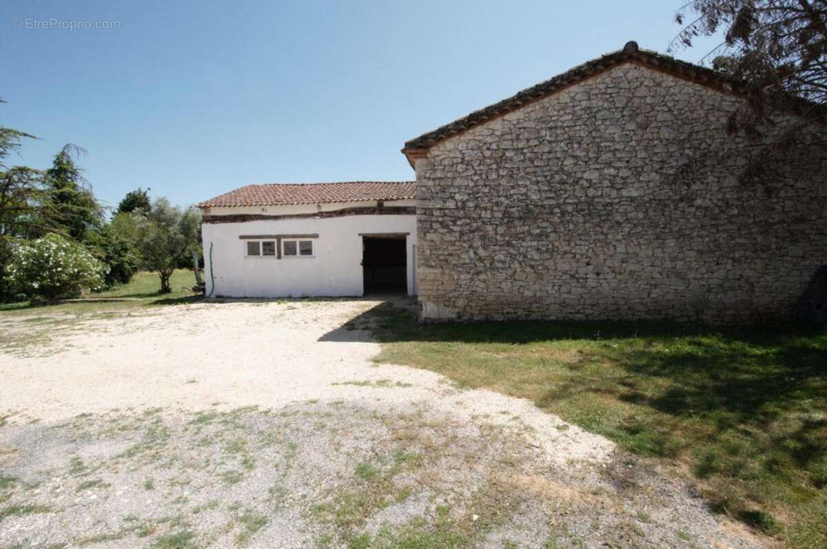 Maison 265 m² à Albi  - photo 4