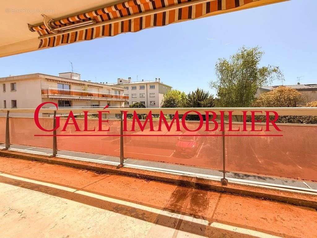 Appartement à BOURG-LA-REINE