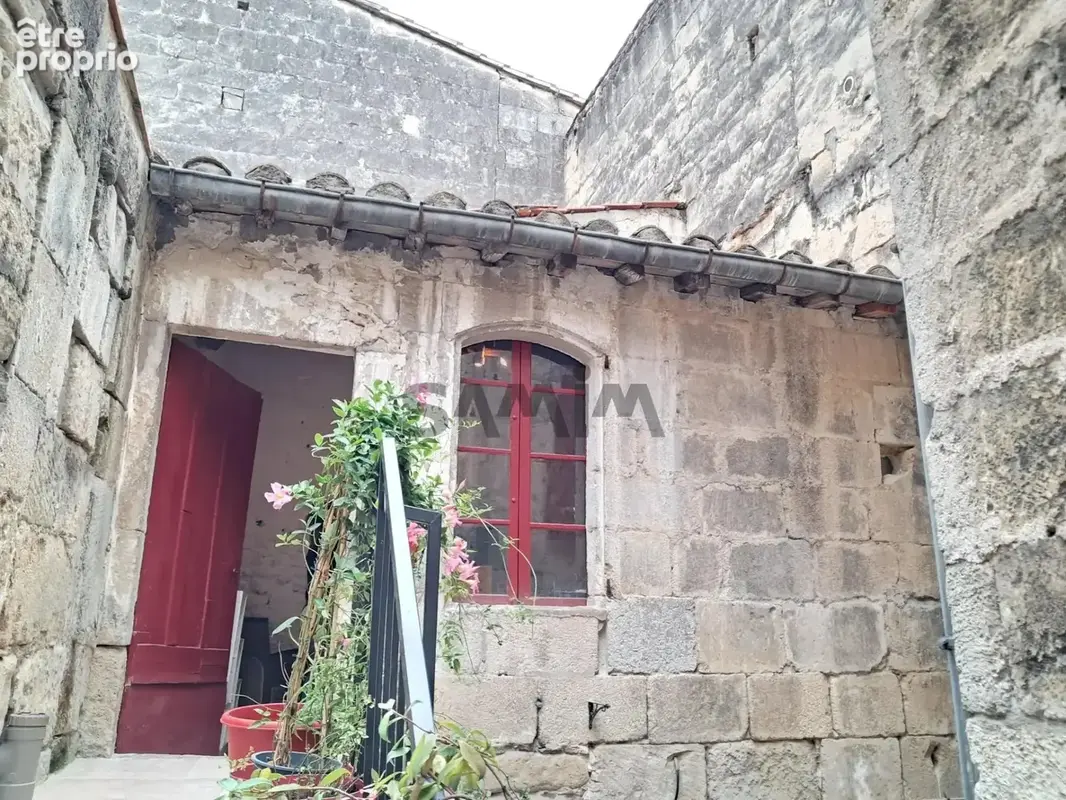 A vendre- charmante maison de ville avec garage et joli pati - photo 8