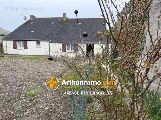 Maison à MARTIGNE-FERCHAUD