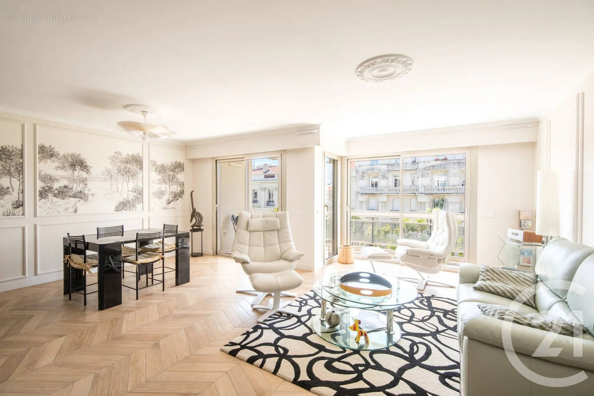 Appartement à NICE