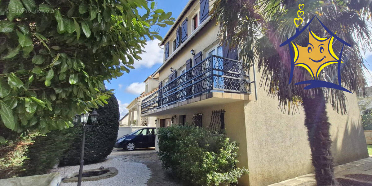 Maison à VIRY-CHATILLON