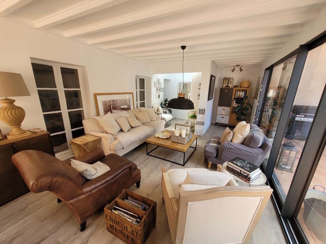 Maison à SAINT-GENIES-DE-FONTEDIT