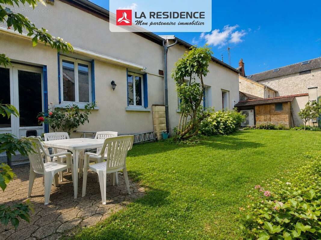 Maison à BONNIERES-SUR-SEINE