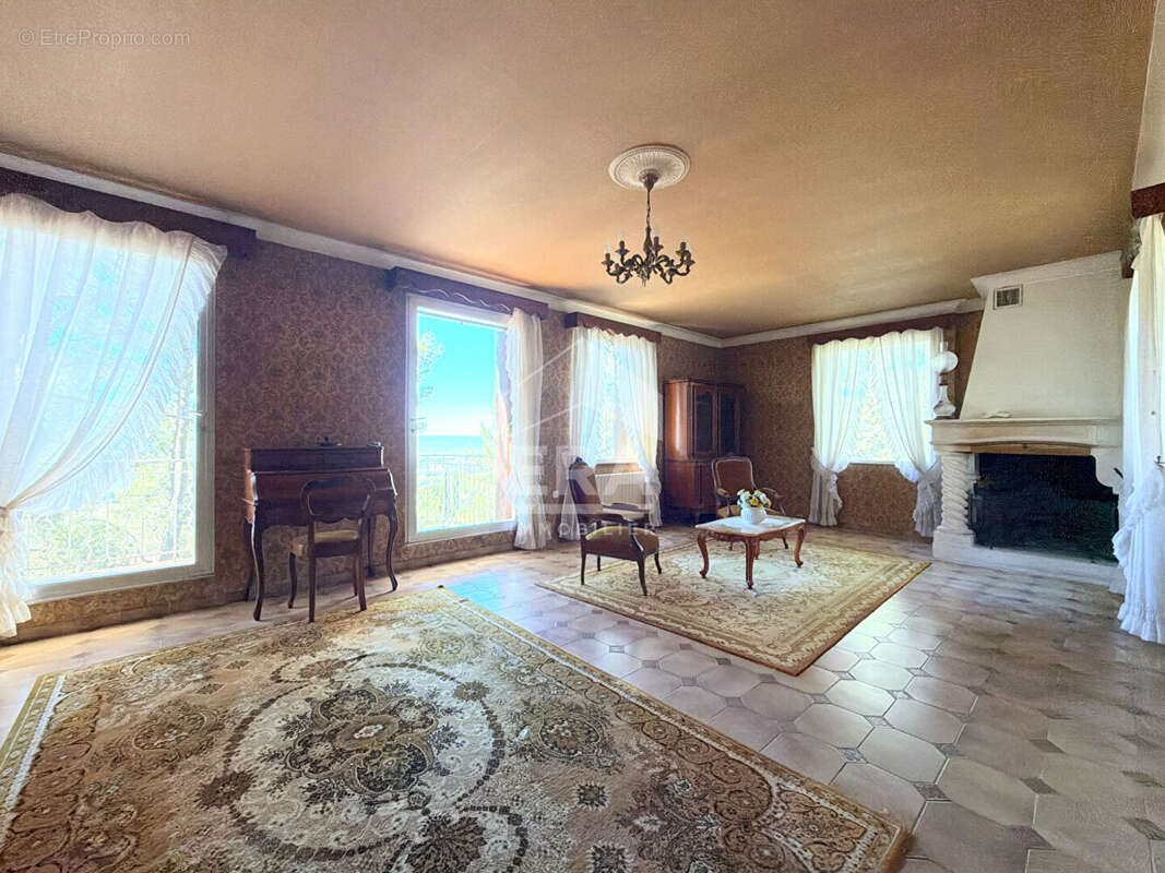 Maison à LA BASTIDONNE