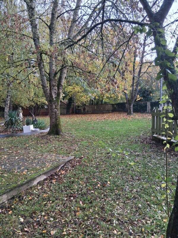 Grande maison de famille sur un joli terrain de 1500 m2 ! - photo 5
