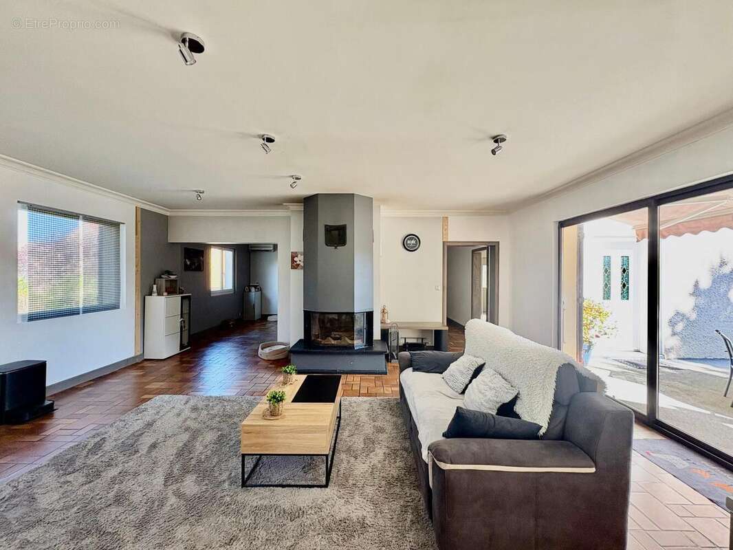 Photo 4 - Maison à RIGNY-SUR-ARROUX