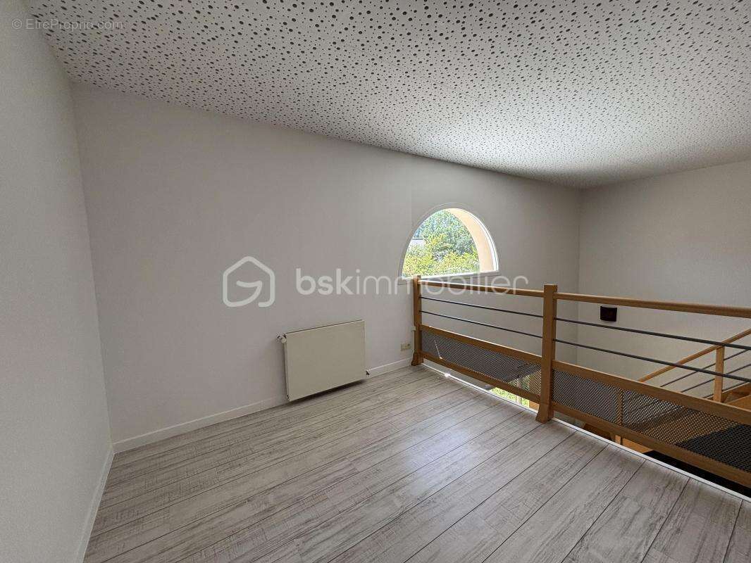 Maison familiale de 186 m² – 5 chambres – 3 salles de bains - photo 12