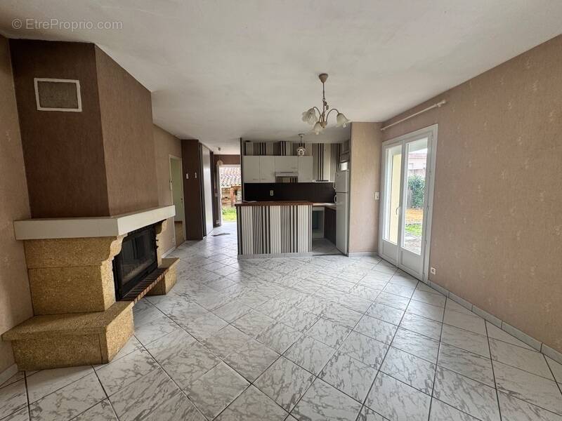 Maison à CASTELCULIER