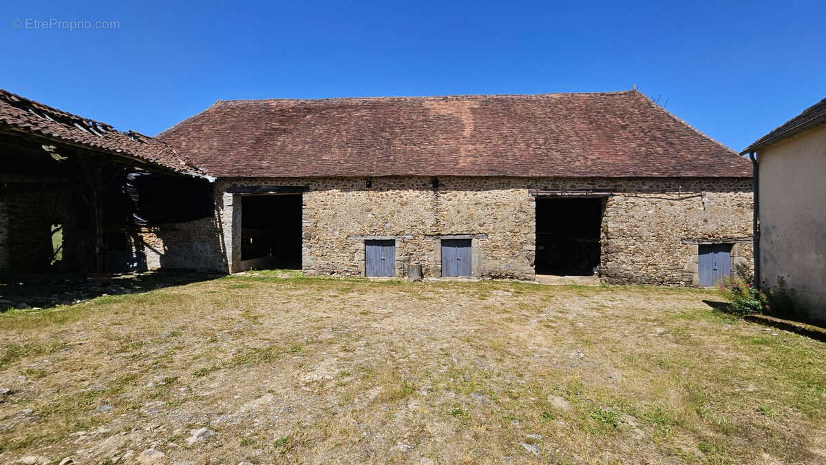 Maison à LADIGNAC-LE-LONG