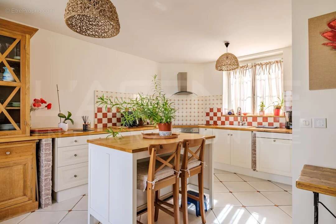 Maison à BOUAFLE