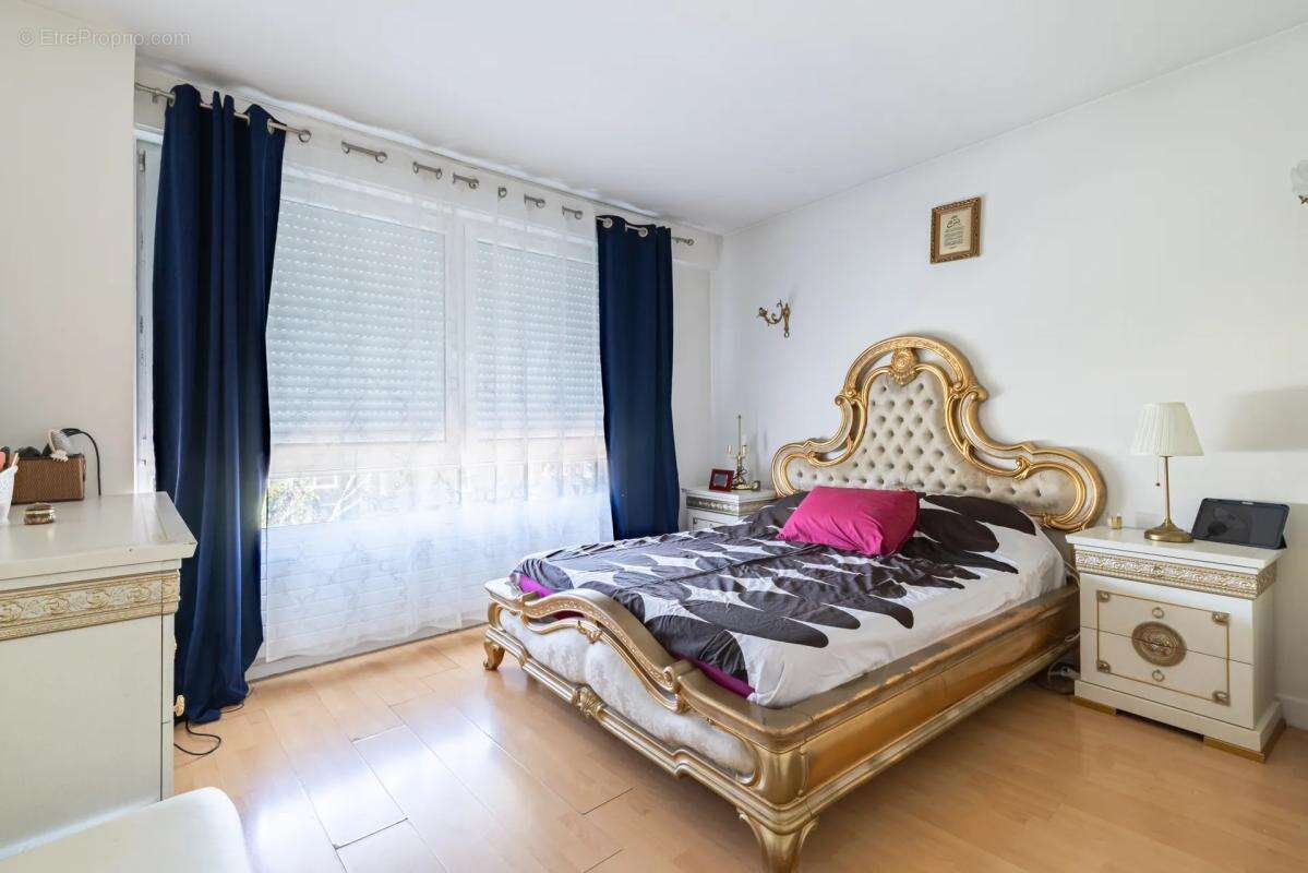 Appartement à AUBERVILLIERS