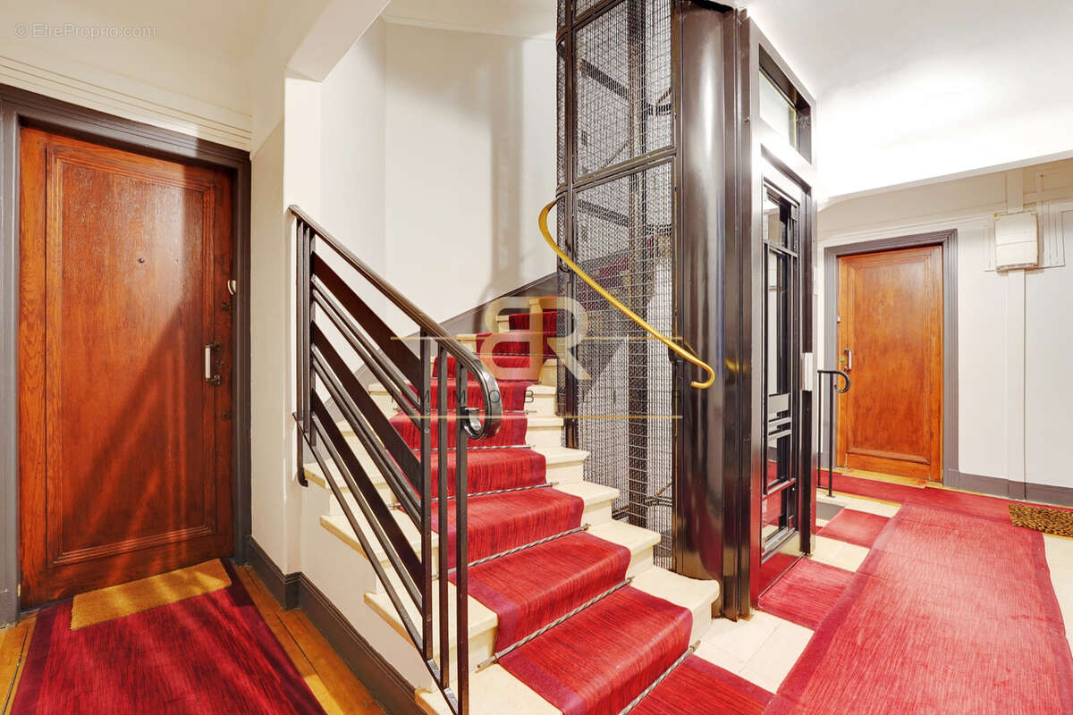 Appartement à PARIS-9E