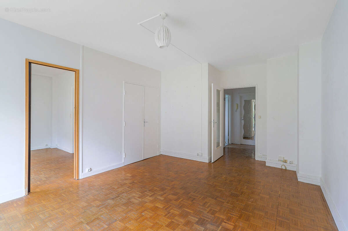 Appartement à PARIS-12E