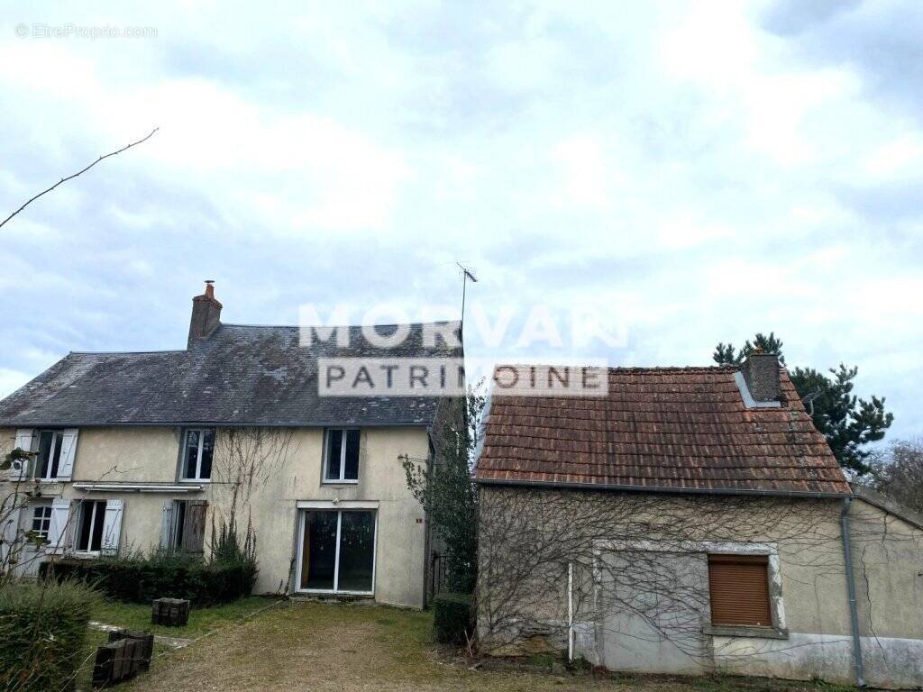 Maison à BILLY-CHEVANNES