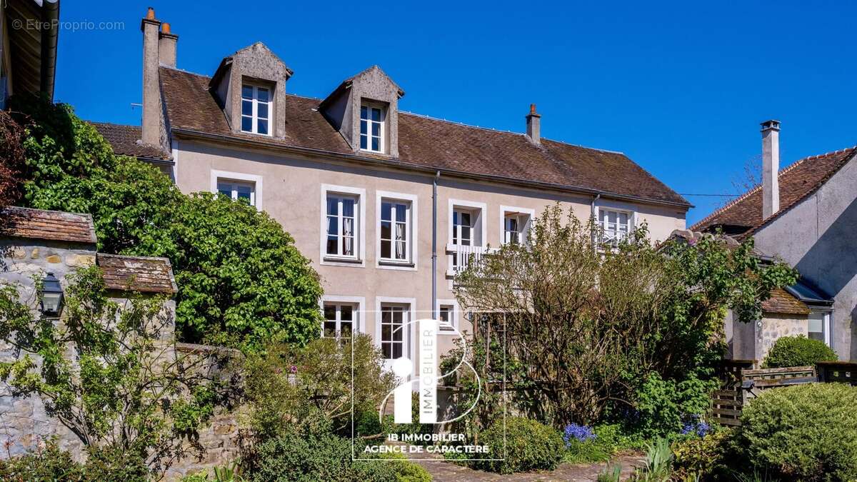 Maison à BOURRON-MARLOTTE