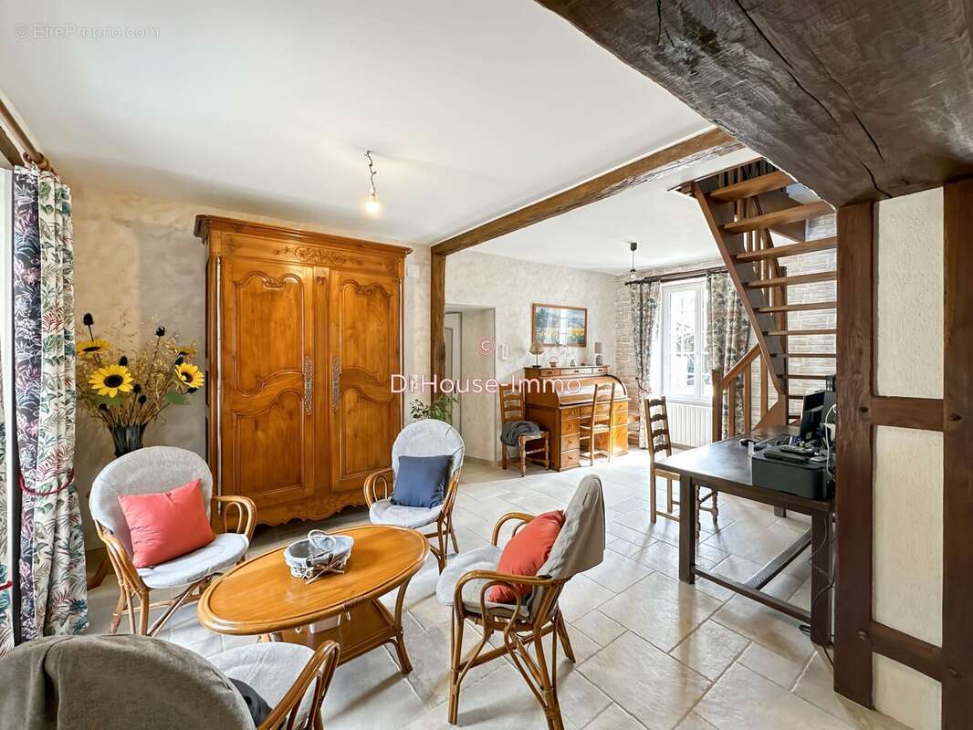 Maison 182 m² à Ige  - photo 12