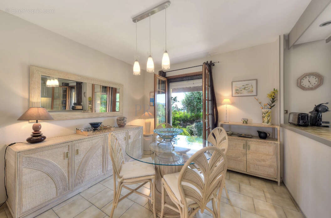 Maison à FREJUS