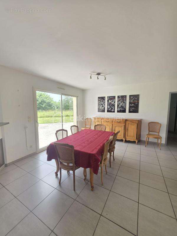 Maison à LE MERLERAULT