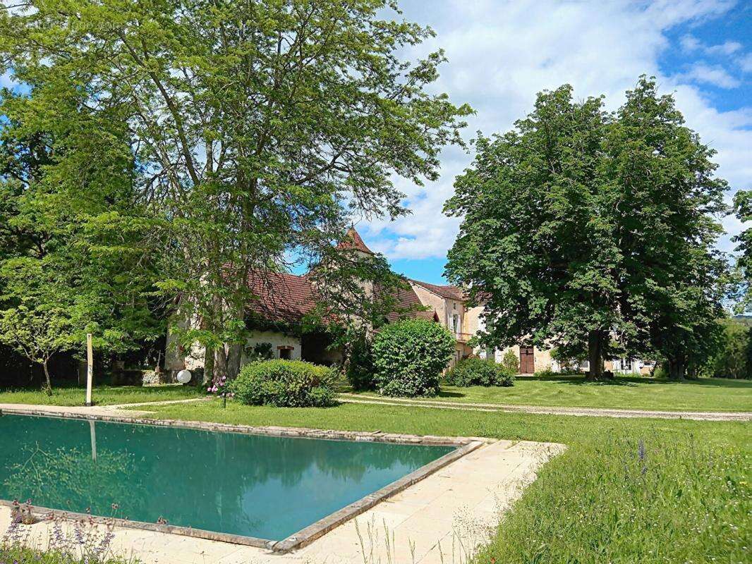 Maison de maître, idéal chambres d'hôtes ou petit hôtel + maison indépendante rénovée - photo 3