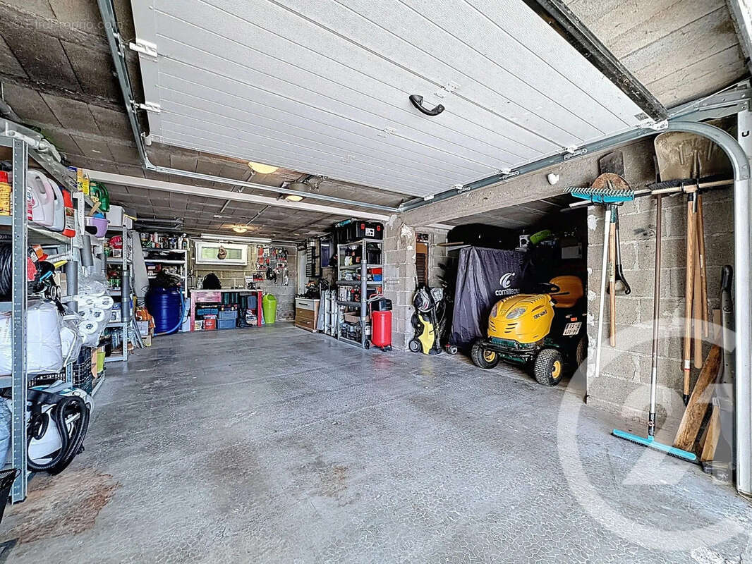 Maison à SAINT-PARRES-AUX-TERTRES